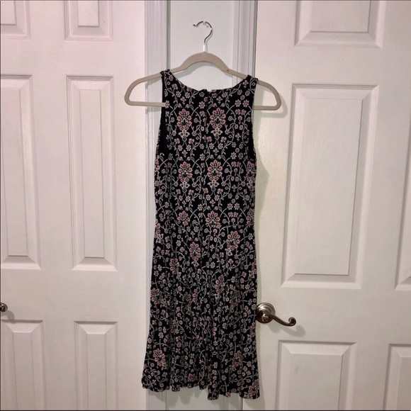 Loft dress - Picture 2 of 2